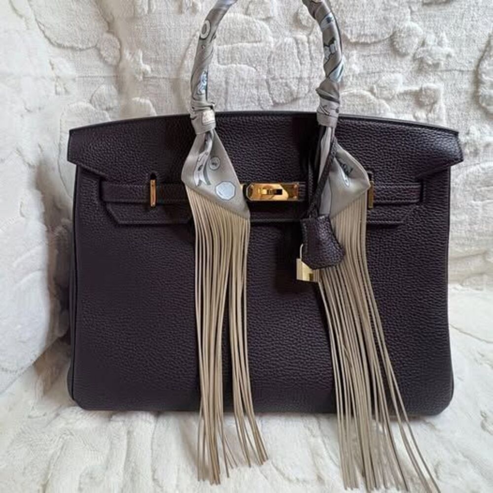 Fringe Handbag Wrap in Color: Taupe